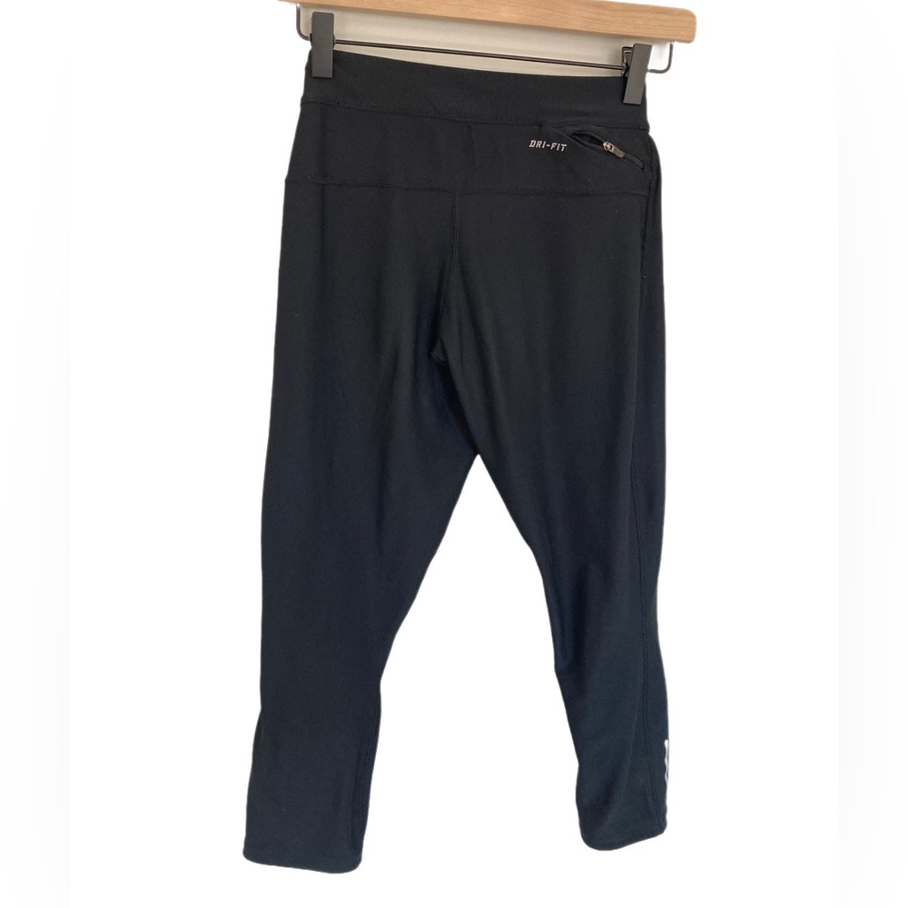 Nike Dri-Fit Capris Leggings